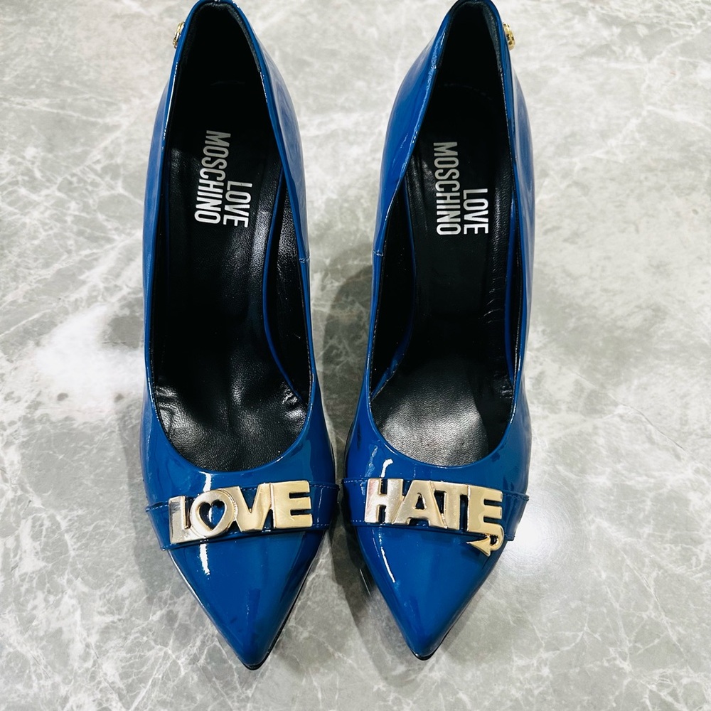 Moschino Love Collection Blue Patent Leather Heels SZ 39 8.5-9 Made in Italy